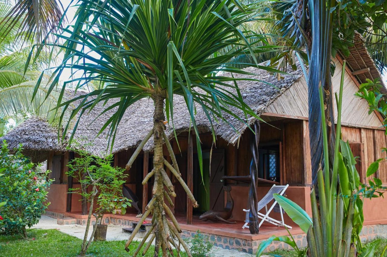Analatsara Eco Lodge Ile aux Nattes Exteriör bild